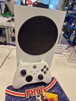 512GB Xbox Series S Console w Controller SN (contact info removed)34121 $340