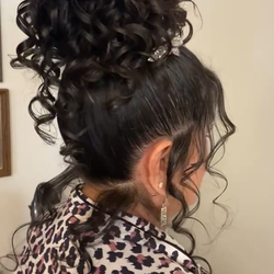 Peinados y maquillajes