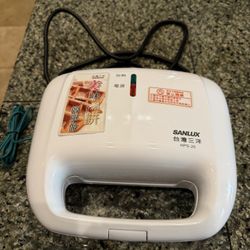 🧇 SANLUX Taiwanese Waffle Maker – $15 (North Phoenix Pickup)