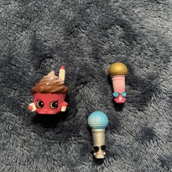 Mary Wishes Red cup cake. Shopkins Season 5 Figure Silver & Pink Mike Rophone Microphone