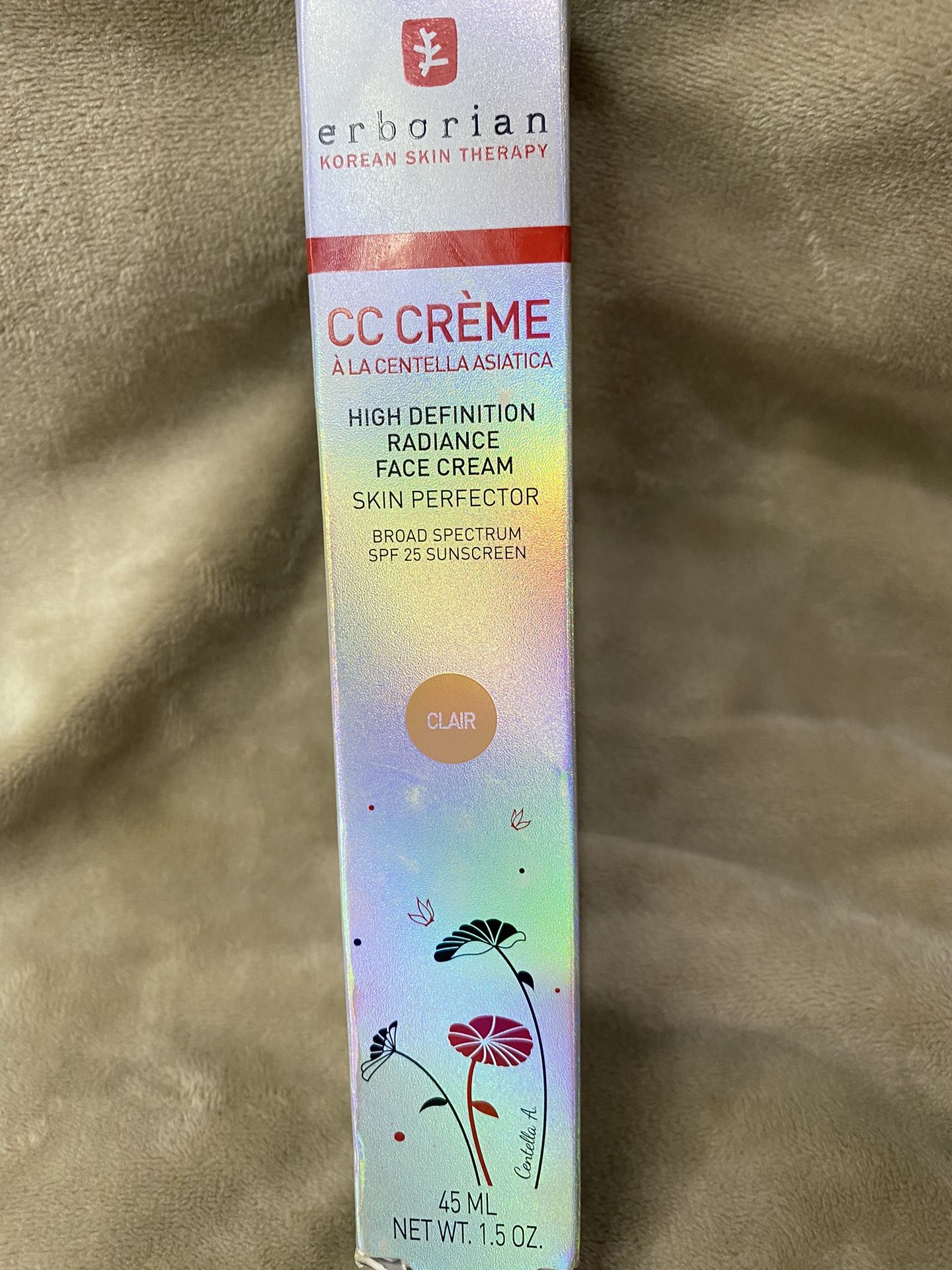 Erborian Color Correcting CC Cream with Centella Asiatica - Light Multi-Purpose Facial Concealer with Illuminating Finish Soothes & Hydrates Skin - SP