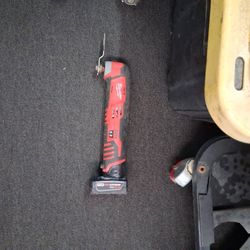 Milwaukee.\nAnd twelve red Lithium