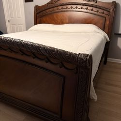 King Bed Frame. 2 Long Dressers With A Mirror