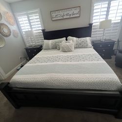 Cal King Bedroom Set 