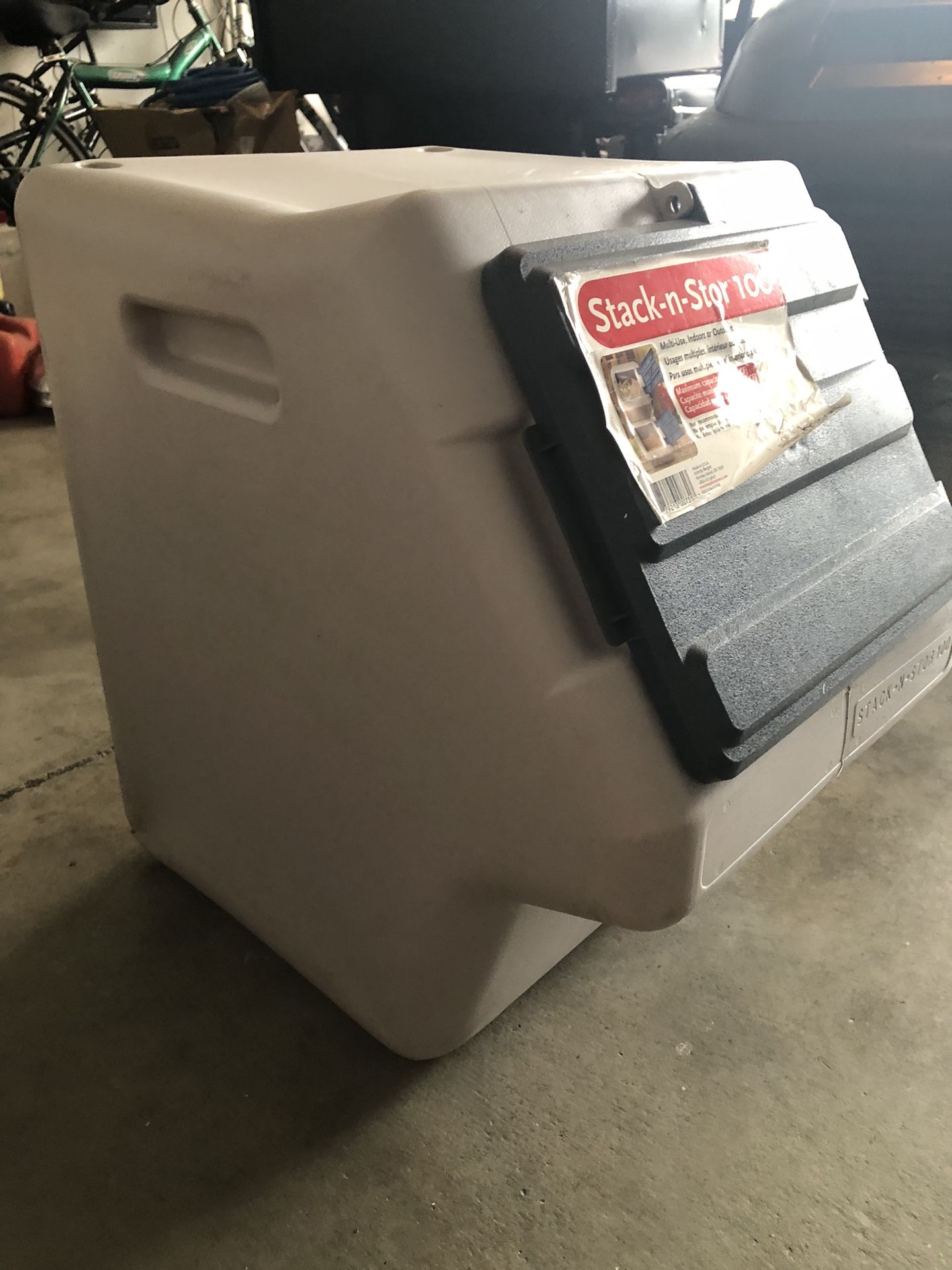 Stack-N-Stor Stackable storage 24 gallons, (Big Dog Food Container)