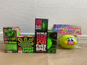 Green Needoh Squishy Toys & Smushers. Nice cube glow, Jack glow lantern, fuzz ball, super fuzz ball