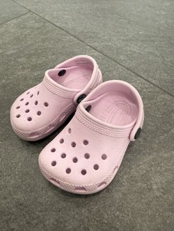 Baby Crocs Size 2/3