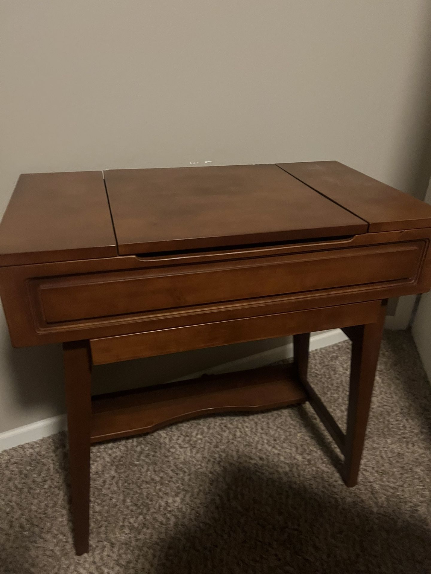 Vanity/Desk 