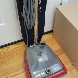 Brand NEW COMMERCIAL SANITARE HEAVY DUTY VACUUM. , WORKS EXCELLENT. , IN THE BOX 