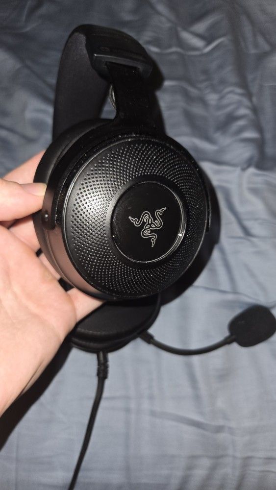 Razer Kraken V3 Hypersense 