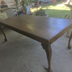 Antique Solid Wood Dining Table – Claw Foot Design