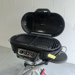 Brand new Coleman Portable Grill (Negotiable)