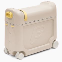 Stokke JetKids BedBox V4, Moonglow White - Ride-On Suitcase for Kids - Brand New In Box!