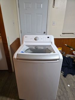 LG WASHER XL CAPACITY 5.0 CU CLEAN AND DESINFECTED DELIVERY AVAILABLE FOR EXTRA FEE