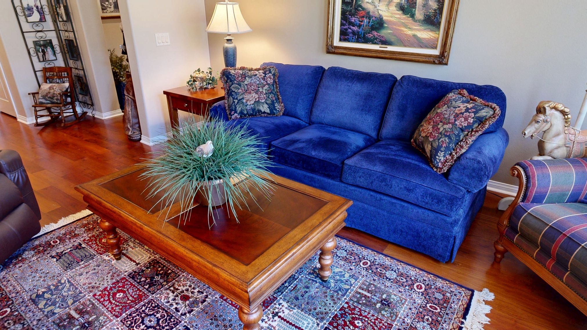Living Room Set In Great condition 