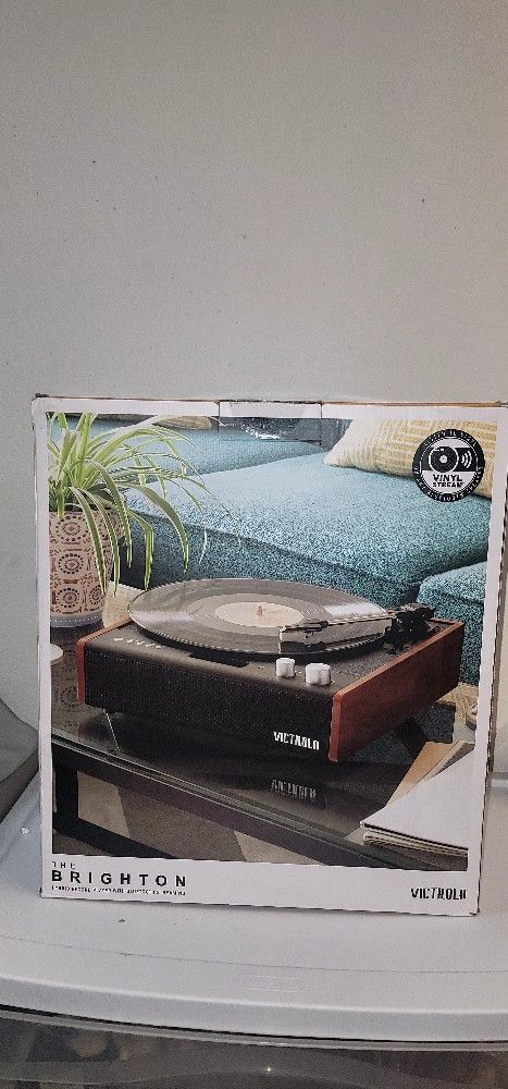 Victrola Brighton Bluetooth Record Player