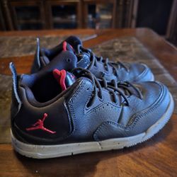 Boys Jordan Shoes