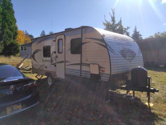 2015 travel trailer 22 ft