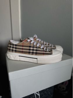 Burberry shoes