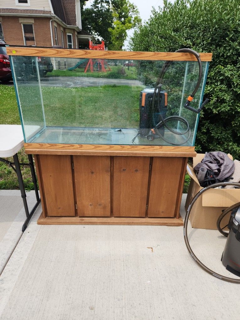 90 Gallon Fish Tank With Stand