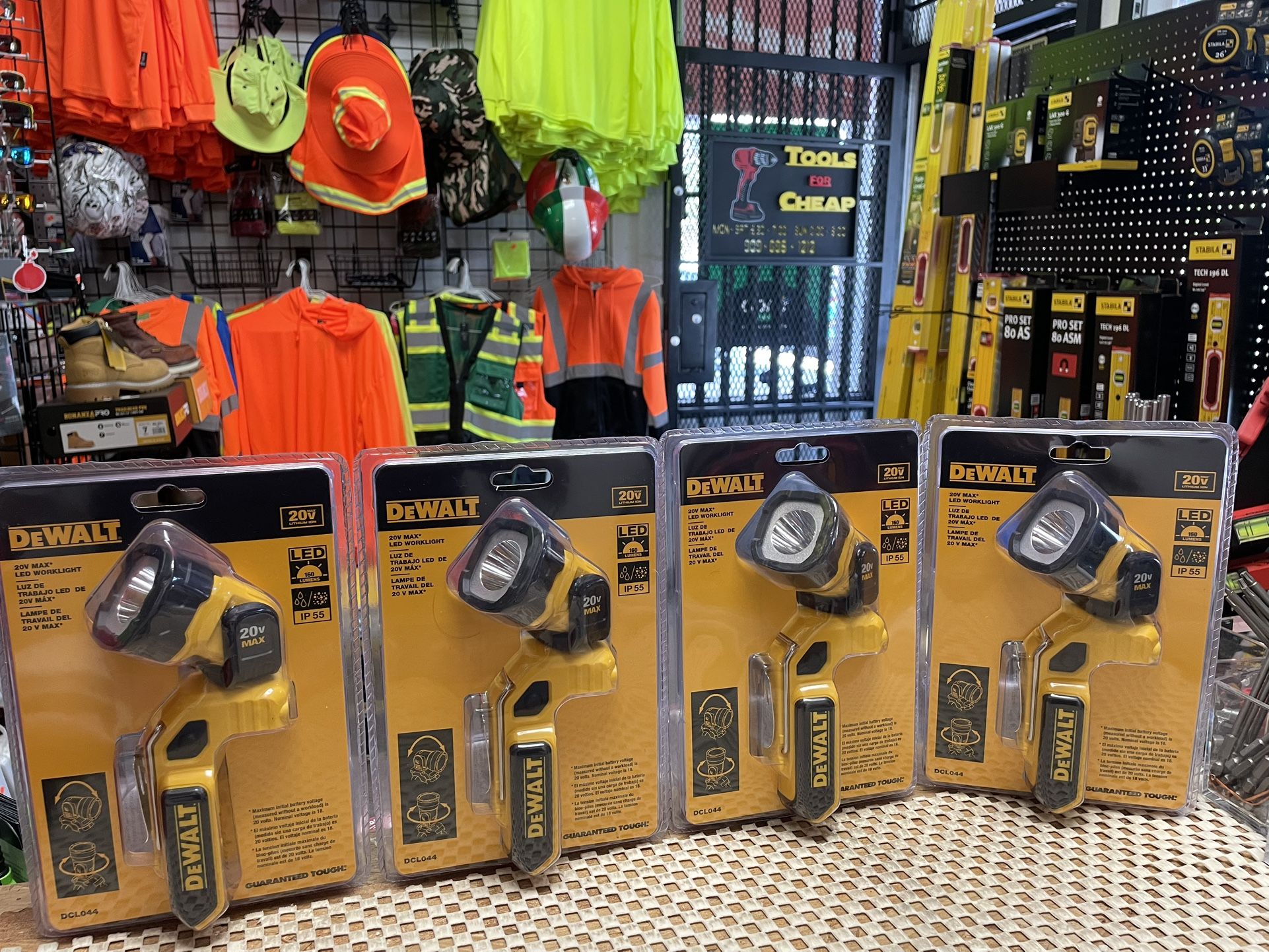DEWALT 20V MAX Cordless LED Work Light. $49 EACH