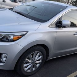 2016 Kia Sedona