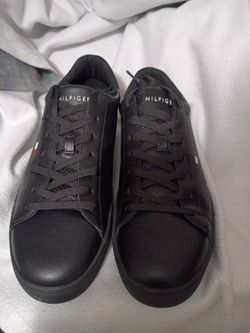 Tommy Hilfiger Shoes, Size 10