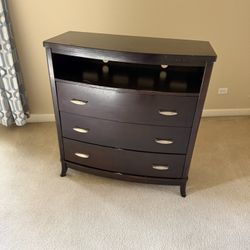 Vertical Dresser