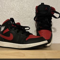 Air Jordan’s 1 black/red