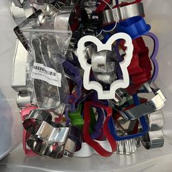 Cookie Cutters And Airbrush Kit
