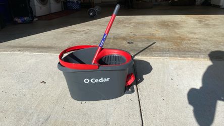 Self Wringing Mop and Bucket