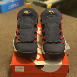 Nike Uptempos Mens Size 9.5    Women’s Size 11