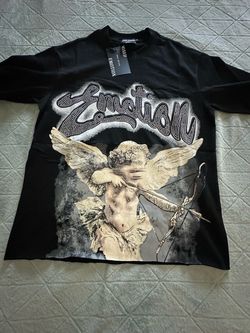 Size Small Mixed Emotion Black Graphic shirt