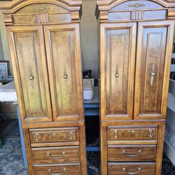 23" Wide X 17" Deep X 78" Height// Vertical Cabinet With 4 Drawers In Good Condition 