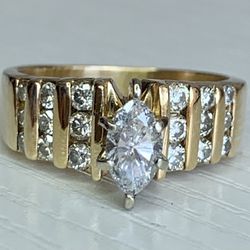 1Ct Natural Diamond & 14Kt Gold Ring Special!