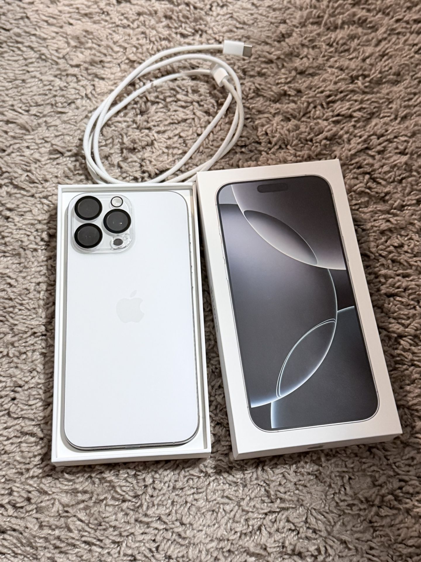 iPhone 16 Pro Max 1TB-Unlocked