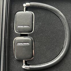 Soho Wireless - Harman KARDON Bluetooth Headset 