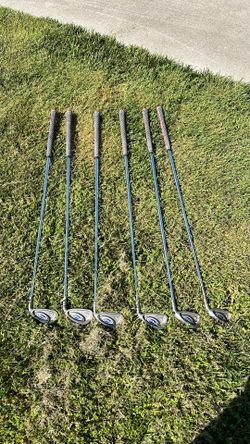 Ping i5 Golf Iron Set