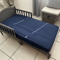 Toddler Bed Frame With Bed