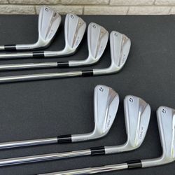 P•790      iron •• Set••