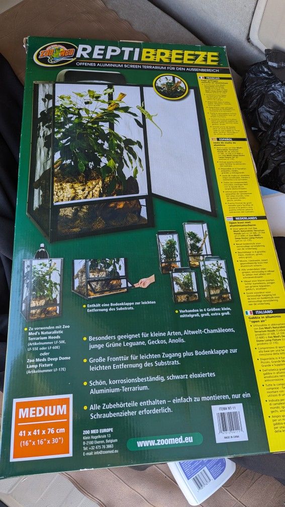 Chameleon/Reptile Cage Zoo Med ReptiBreeze Open Air Screen, Medium- 16x16x30