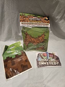 Minecraft Birthday Party Supplies - Banner, 24 Bags, 20 Invitations - New