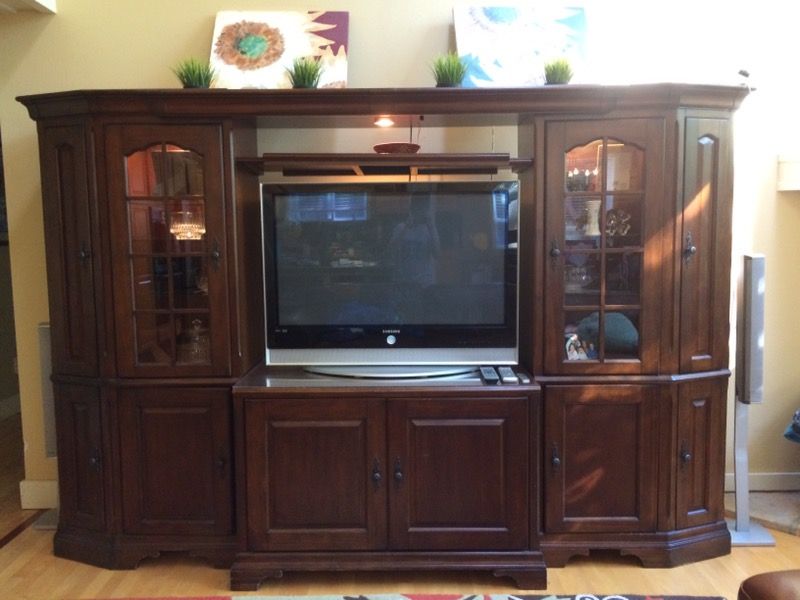 Aspen Home Chateau De Vin Cherry Wood Veneer 4 piece Entertainment Center