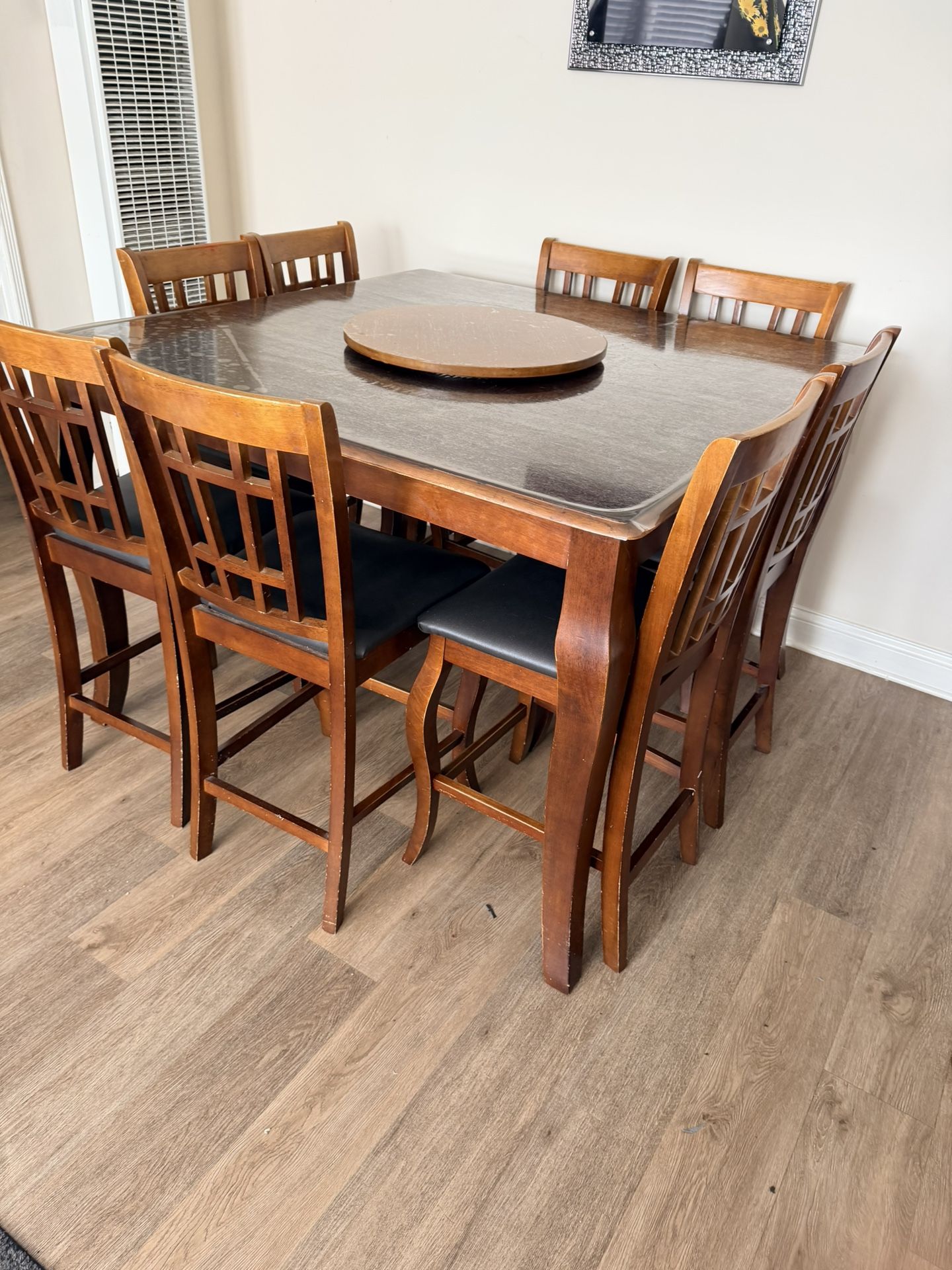 9 Piece Dinning Table And Chairs