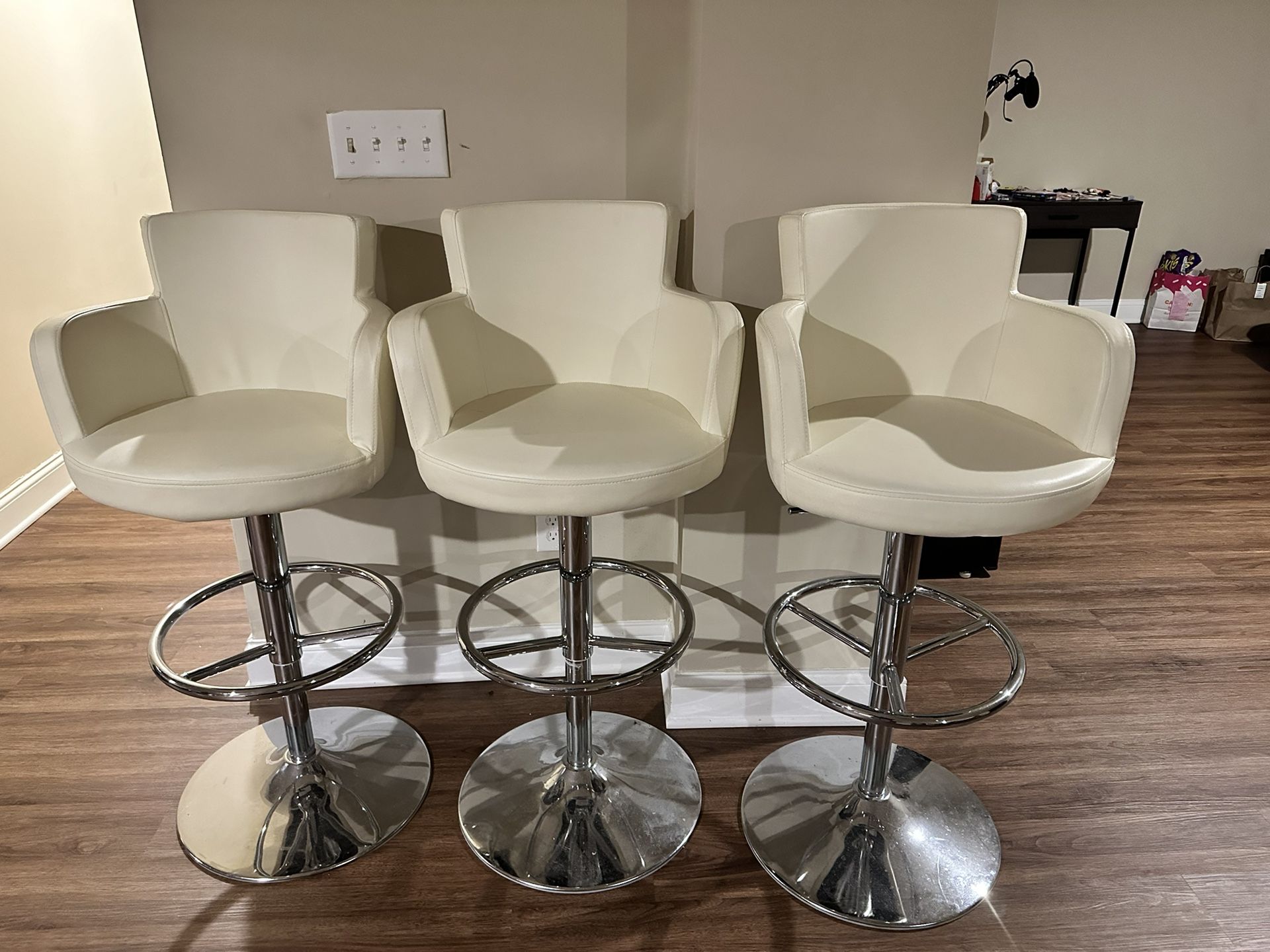 3 Chateau Swivel Bar Stools 