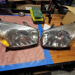 2003 Rava 4 headlights