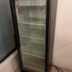True GDM-15 Glass Door Display Fridge