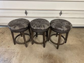 Counter height swivel stools 24” (need new upholstery)