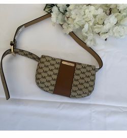 L/XL Michael Kors Belt Pouch