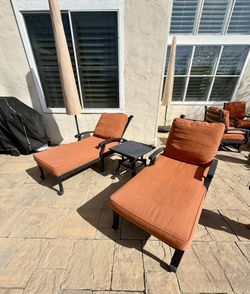High-end patio lounge chairs